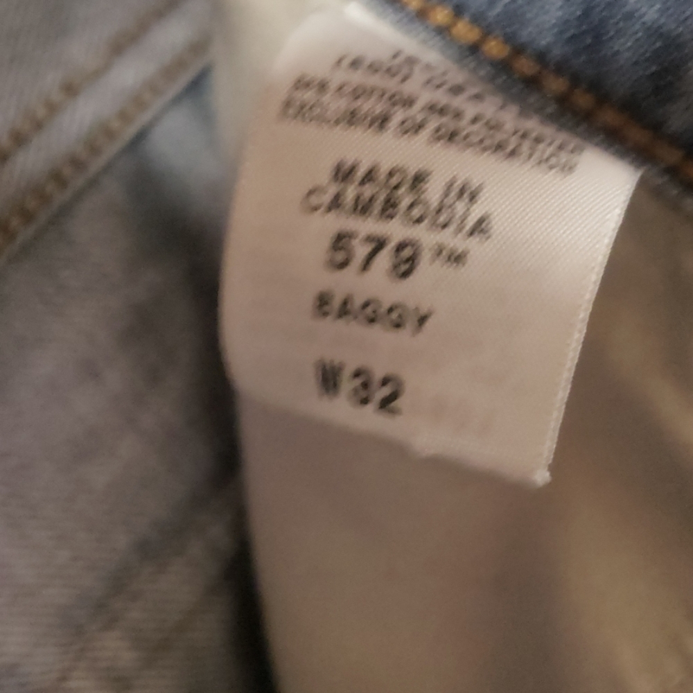 Levi shorts - Picture 4 of 4
